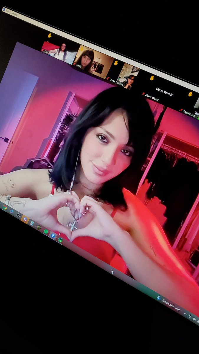 Happy Birthday Month <a href="/nikidemar/">NIKI DEMAR</a> 🎉🥳 Aging like fine wine, forever young babes! Hope your 28th year around the sun brings more prosperity, love and peace your way! 🫶 #iconik