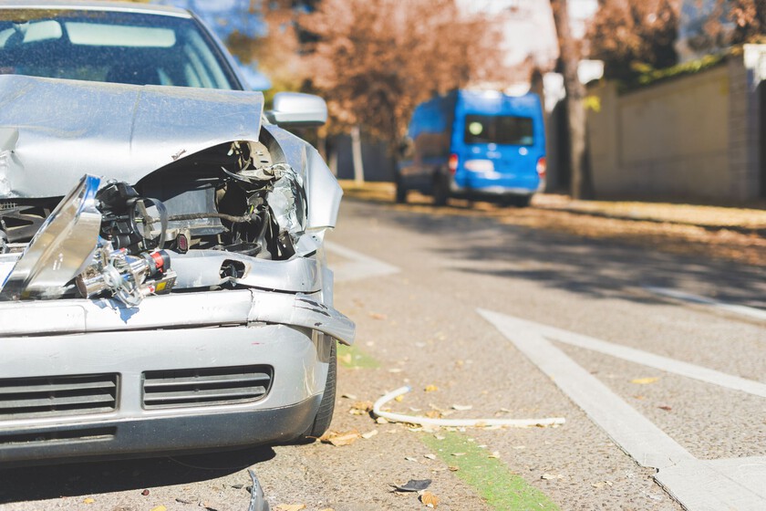 XatakaLATAM's tweet photo. Después de 13 accidentes automovilísticos, una mujer decidió ya nunca más manejar https://t.co/B0XDf4iMfc https://t.co/lHU0fgTEDl
