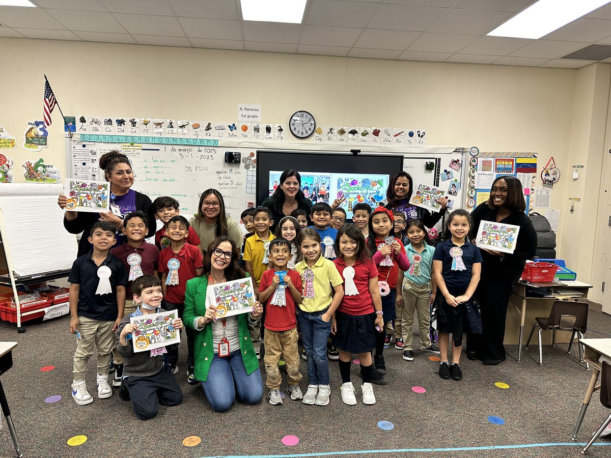 ARamirezHH's tweet photo. My students are proud authors.  @hearnehusky  @studentreasures https://t.co/7TdYtHQj5x