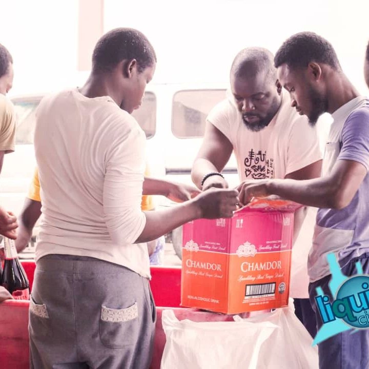 damihypmillar's tweet photo. @yabaleftonline #liquidecity #drinksservice #events https://t.co/otXiVHumyX