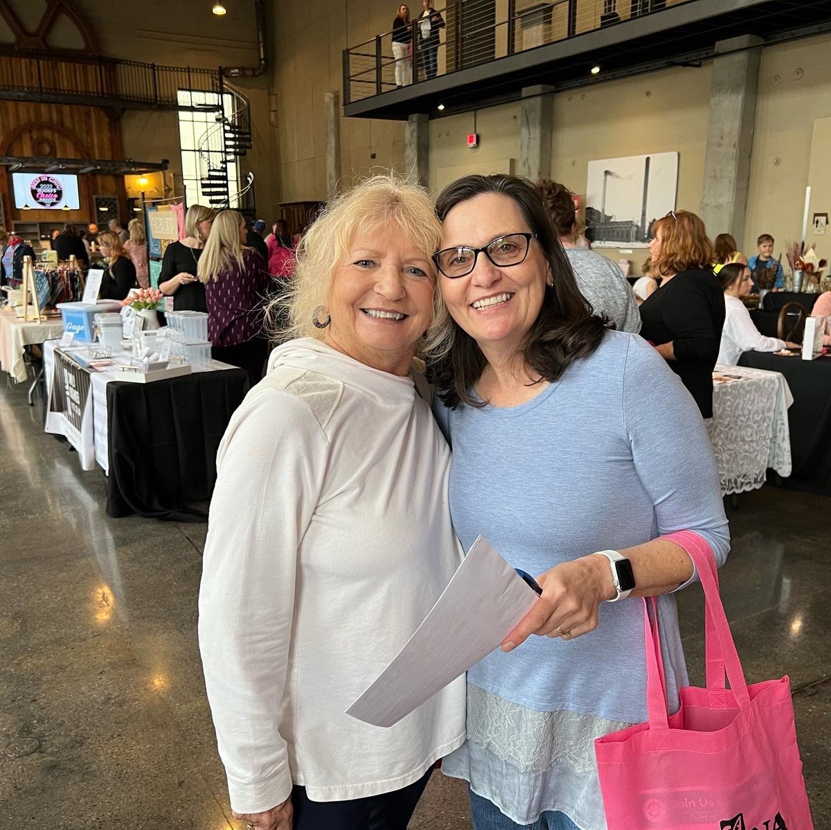 ChicGuideDayton's tweet photo. We can't wait to see you at Best in Chic 2023 on Wednesday, May 3rd at The Lift Dayton! Ticket Includes: Complimentary admission into the event and unlimited food samples. All event votes COUNT AS DOUBLE! 🙂 RSVP today! 👉 https://t.co/ka425fpprk https://t.co/WRQBlSPWDc