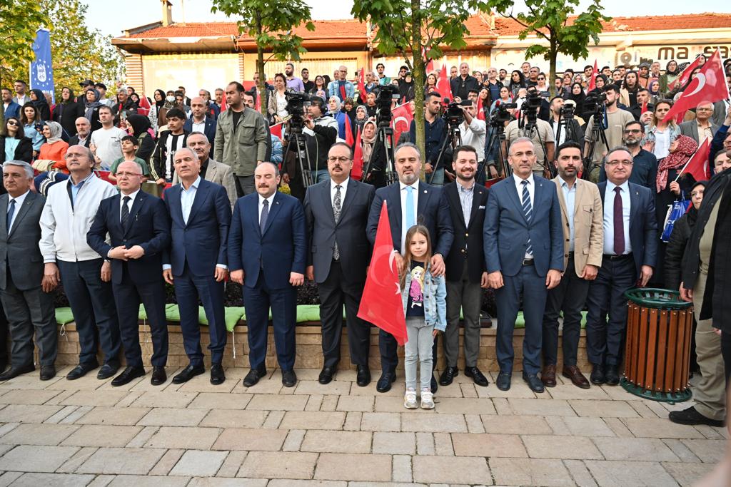 Alinur Aktaş