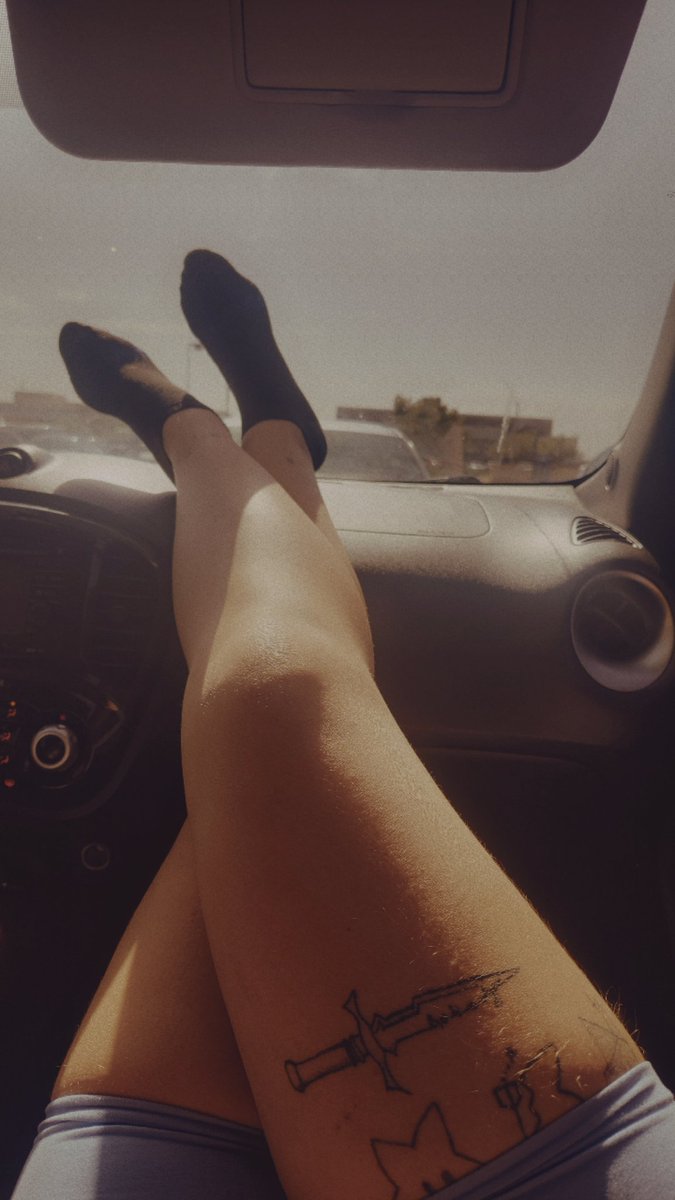 codegoddesss's tweet photo. Waiting in the car like a good girl 😘
https://t.co/K9O3JqtXDe
🖤
#goodgirl #onlyfans #onlyfansgirl https://t.co/cgagxoUtA8