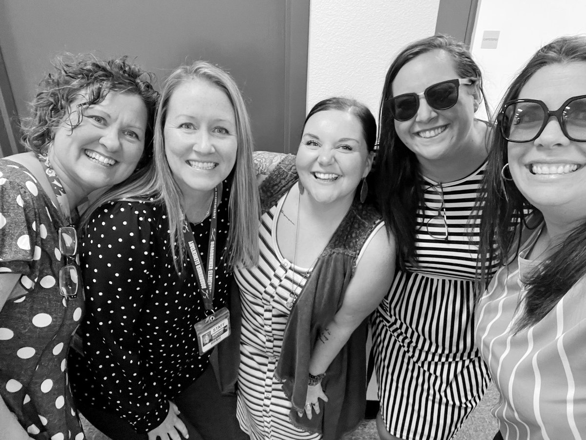 MsScheerReads's tweet photo. I 💜 this team! https://t.co/DDSz2nb0IF