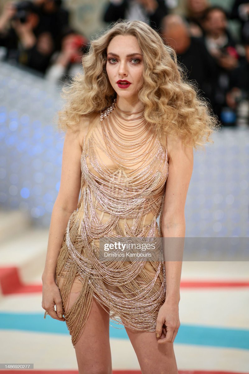 donafella's tweet image. Motherquake measuring 9.9 on the cunter scale