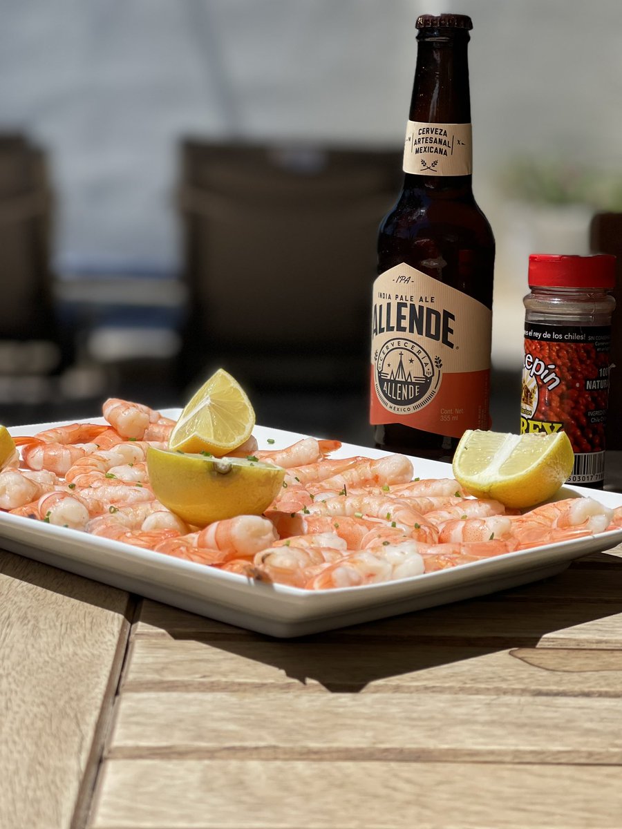 <a href="/cervezaallende/">Cervecería Allende</a> no sé si es mejor la botana o esta #IPA que le acompaña.