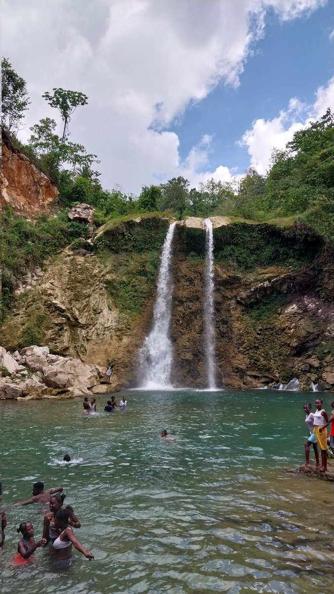 JohnnyJosephPro's tweet photo. Saut Mathurine #Campperrin #haiti https://t.co/MwwLe1wocl