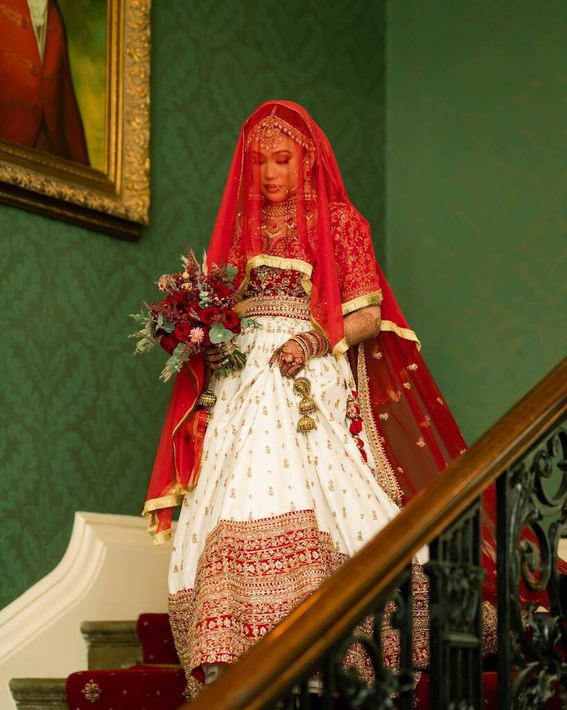 Nishat’s stunning solo entrance

Media - <a href="/weddingmontage/">Евгений Репченко</a>
Venue - @addingtonpalace
Outfit - <a href="/mongasuk/">Monga's UK</a>
Make Up - <a href="/beautybutter/">Brenda Barker</a>
Hair - @shamalahhairstylist
Jewellery - @thejewellerytrunk_
Bouquet - @thebouquetyard
Henna - @emaarts_
Shoes - <a href="/louboutinworld/">Christian Louboutin</a>
D… instagr.am/p/CrtonVrIzii/