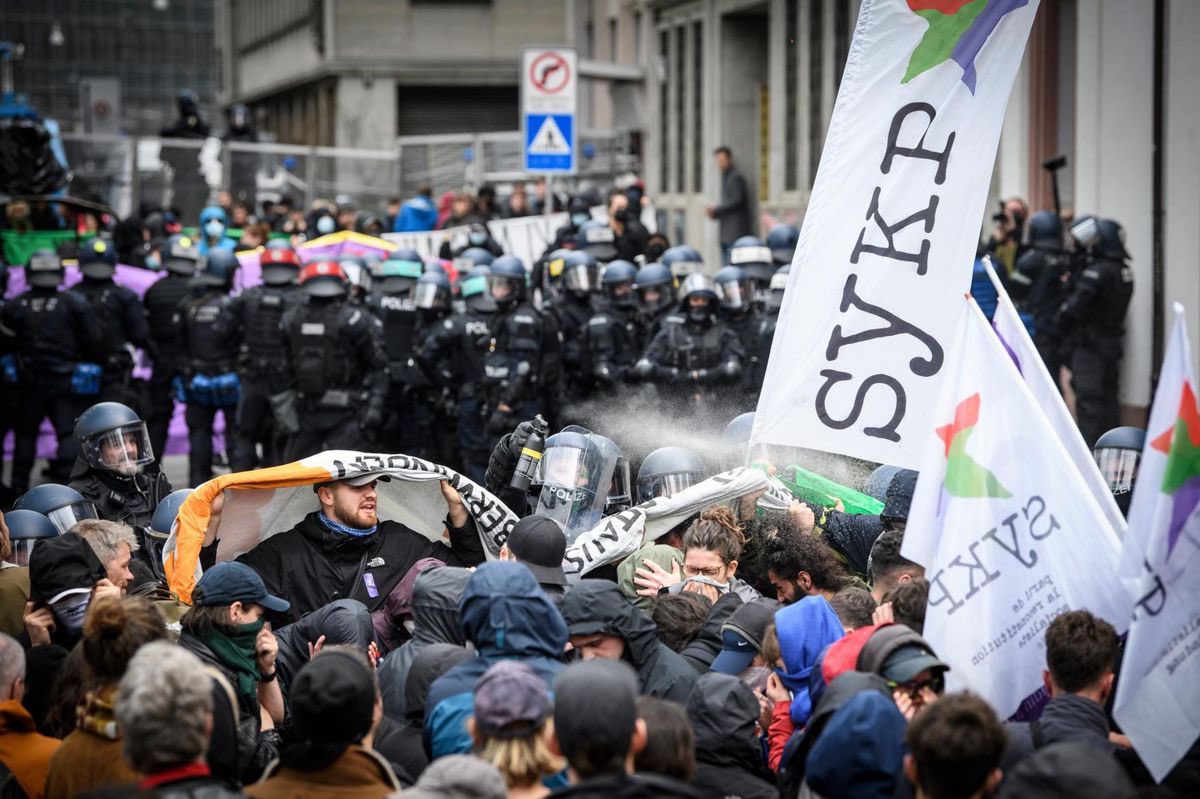 📍İsviçre Basel

1 Mayıs’a yüklendik, 14 Mayıs’ta yıkacağız!