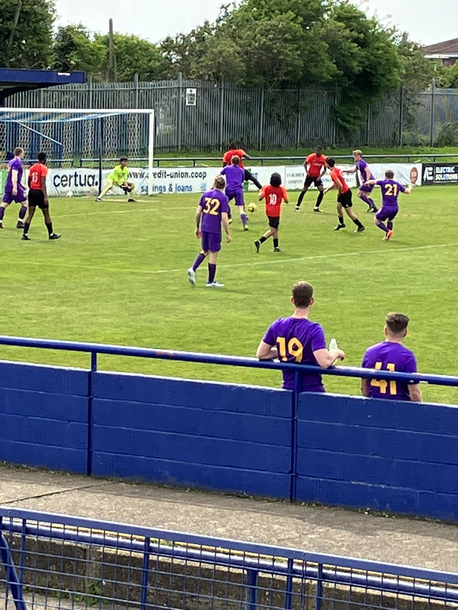 linfarrington63's tweet photo. @giothebigcheese Enjoyable afternoon at The Maurice Rebak watching @BadebyenF 2 @EnfieldBoroFC 4 Love the fact @BadebyenF had 43 players available 😀 https://t.co/bZSfn1pVit