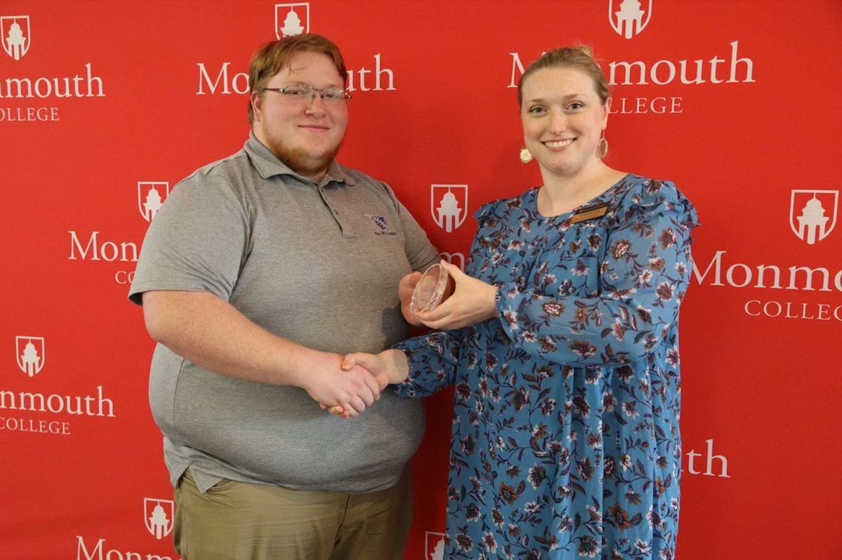 phidelt's tweet image. The end of the school year brings many reasons to celebrate! Congratulations to our Illinois Gamma Chapter at Monmouth College for their recent awards! #proudtobeaphi

2023 Excellence in Service
Greek Man of the Year - Xandru Borst
2023 Emerging Leader- Benjamin Dorn