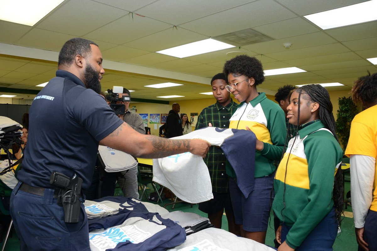 Houston Police tweet media