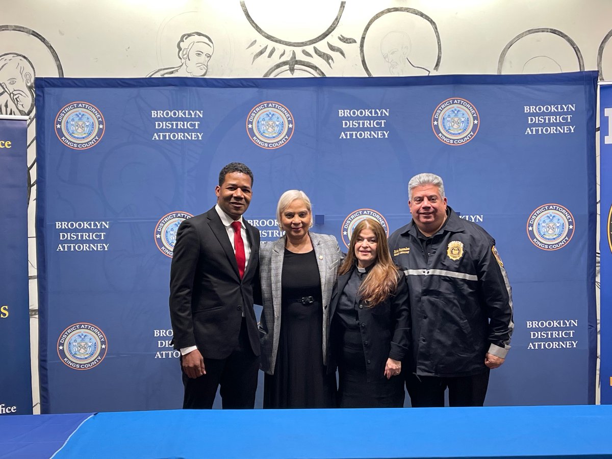 DavilaAssembly's tweet photo. On Saturday, @NewYorkStateAG 
held a statewide Gun Buyback including one in Brooklyn in collaboration with @BrooklynDA  where 90 guns were taken off the street. Gun violence is an epidemic that has plagued the #53rdAD far too long &amp; this is one step closer to mitigating it. https://t.co/KzBhYCdHwZ
