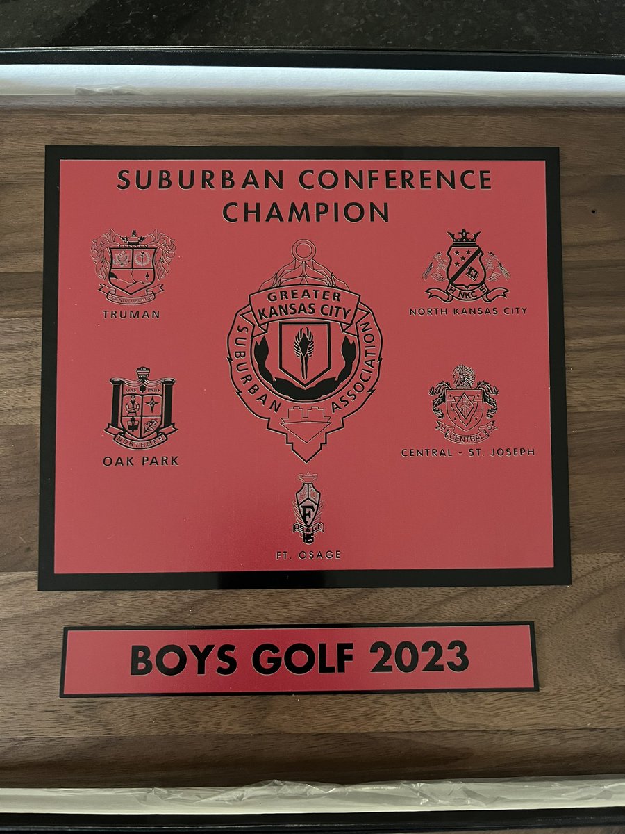 Northmen_Golf's tweet photo. For the first time in school history, the Oak Park men’s golf team won the red conference championship. Cabot May (jr) was tourney champ with a 83 at Molia CC. @NKCS_AD @Northmen_OPHS @N2SportsOakPark @Northmen_Cval @NKCSchools https://t.co/1JQQJoXCy5