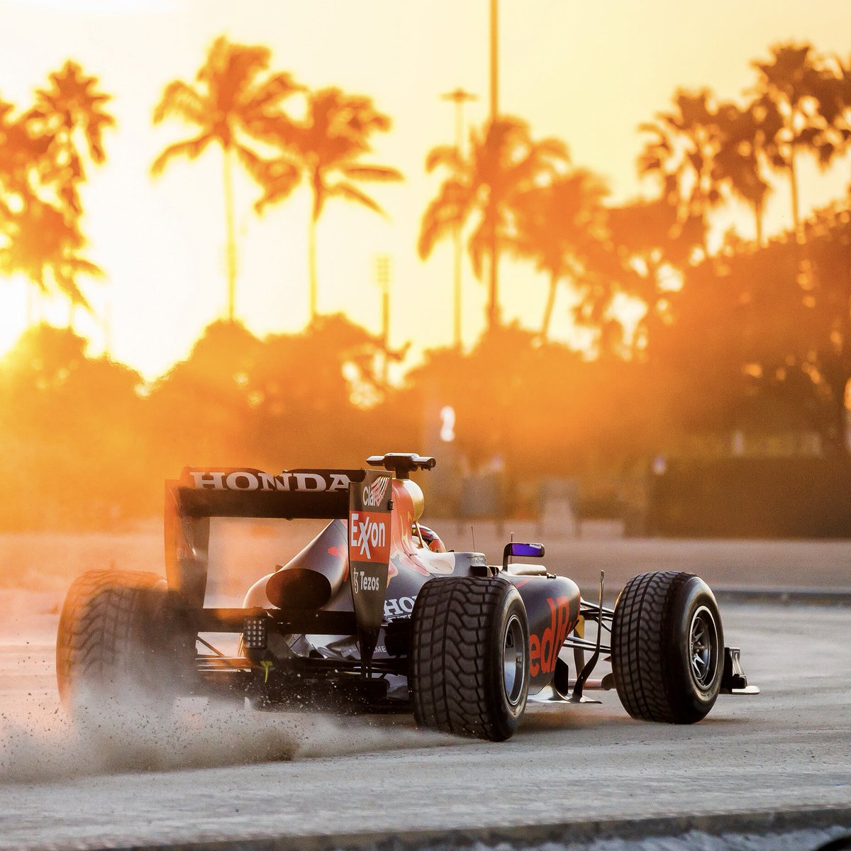 redbullracing's tweet photo. Next up: MIAMI 🇺🇸 https://t.co/m6dGaa5X7R