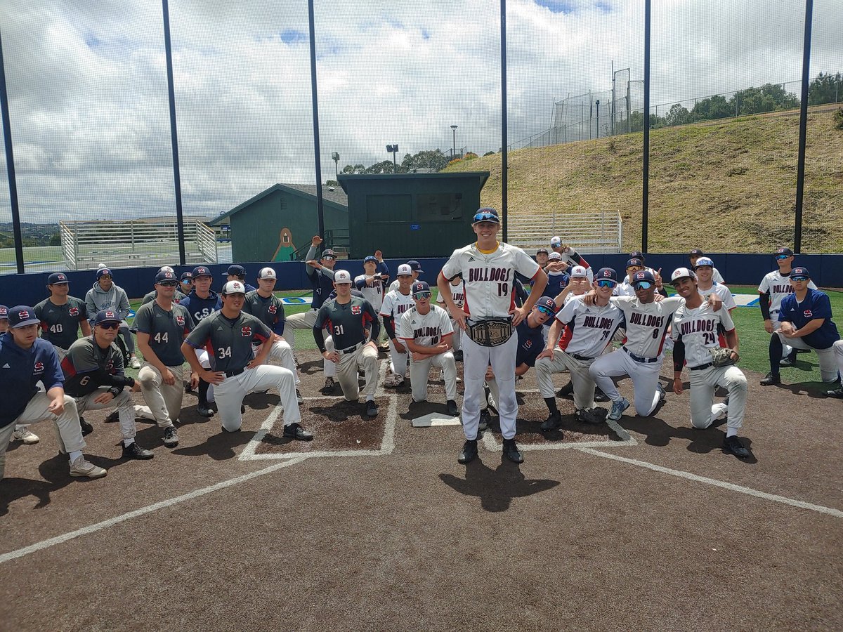 The final week QAB belt of the regular season goes to @hennings_connor with a scorching stretch of ABs! And the 2023 season QAB title goes to catcher @marcusaranda27 !! #BulldogPride