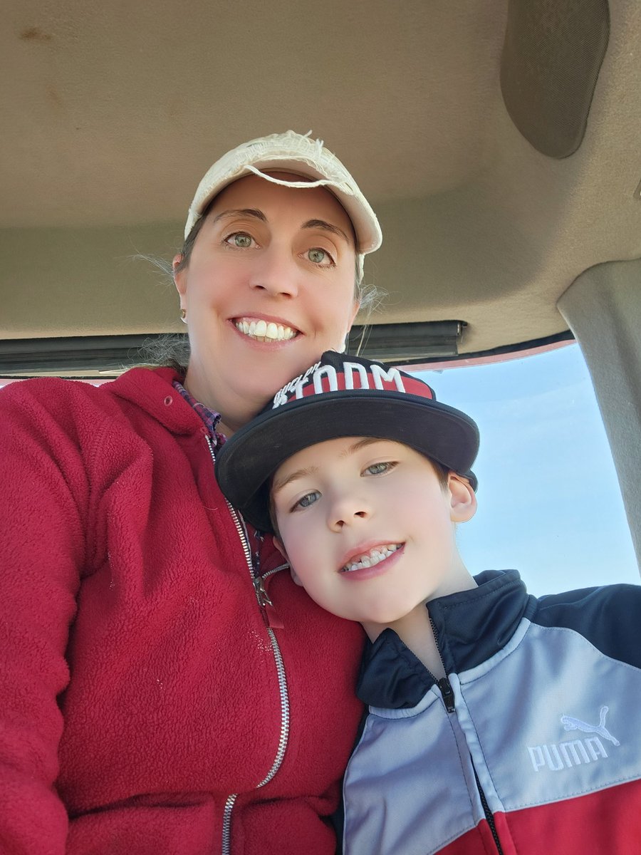 I just had to mark the first day of #seeding23 #plant23 with a picture of my tractor buddy. It's hard to believe this will be my last season of having company in the cab as all the kids will be in school next year! #theygrowupsofast #WestCdnAg #cdnag