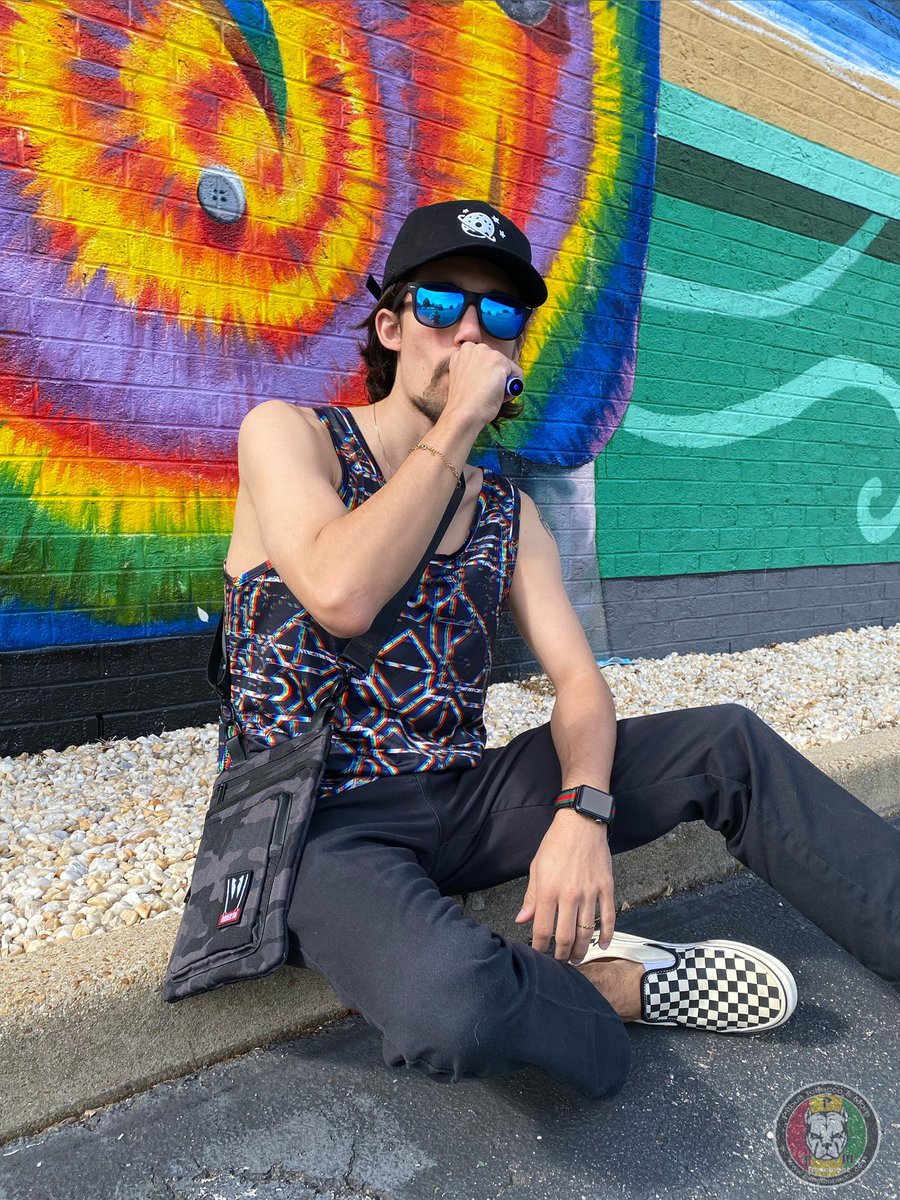 Summer is almost here ☀️

With warm weather around the corner it’s time to check out what your favorite smoke shop has to offer for party season 🤗🎉

Featuring styles by <a href="/GrassrootsCali/">GrassrootsCalifornia</a> <a href="/DimeBagsStorage/">Dime Bags</a> and more!