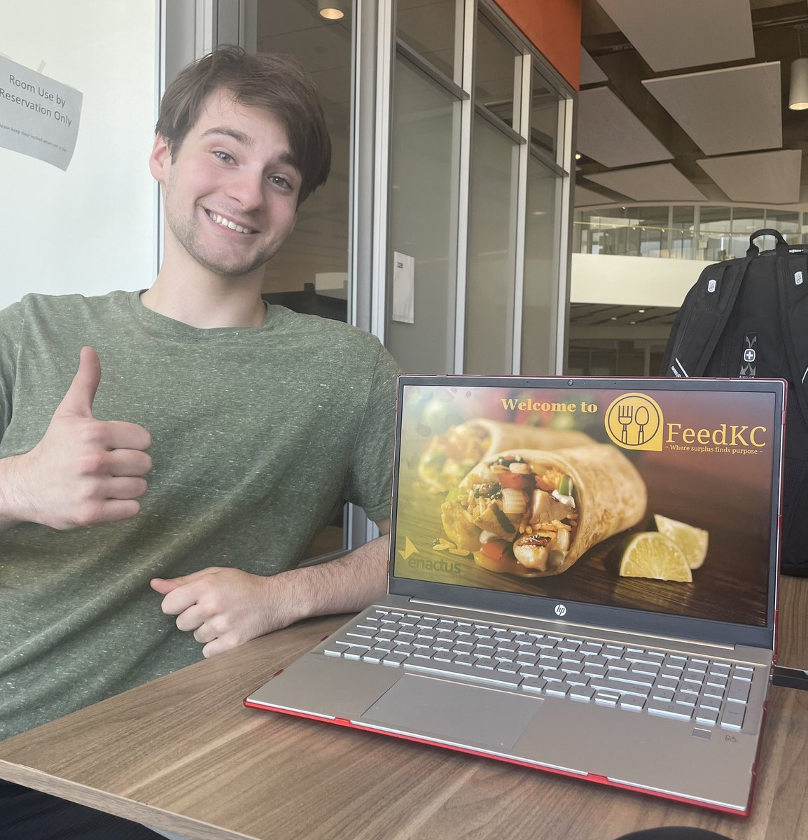 FeedKC's tweet image. ⭐️FeedKC is looking for leaders for the 2023-2024 school year⭐️
Do you want a resume builder? We donated 1,150 lbs of food this year! Gain leadership experience, and guidance from our current leader, Parker!
If you want to continue our impact, contact Parker at 816-547-3828!🍽️