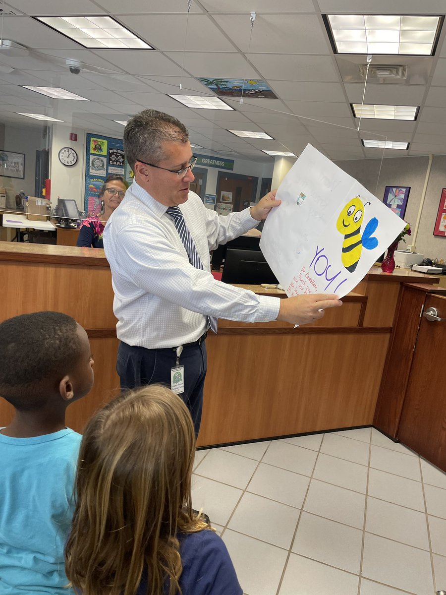 Mrs. Batiato tweet media