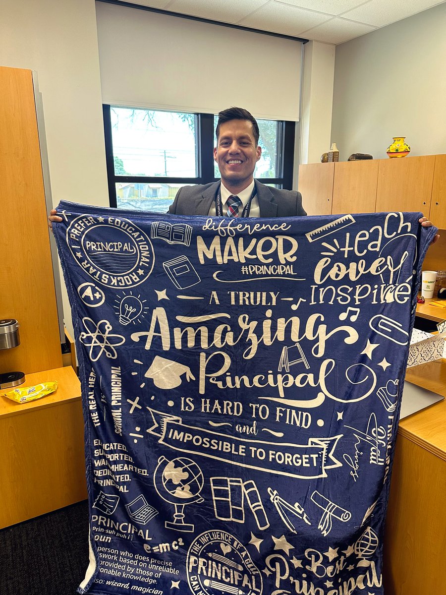 Happy #PrincipalAppreciationDay! Today we celebrated the BEST- Mr. Saucedo! Thank you for all you do!