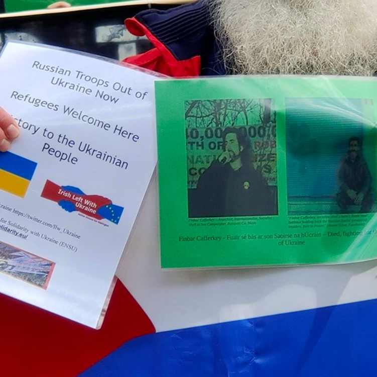 Today, members of the Irish Anarchist Network occupied the streets for Mayday.

We mourn the death of the irish anarchist Finbar Cafferkey who fell this last friday in combat fighting imperialism. 

#MayDay #MayDay2023 #Anarchism #dublin #Ireland