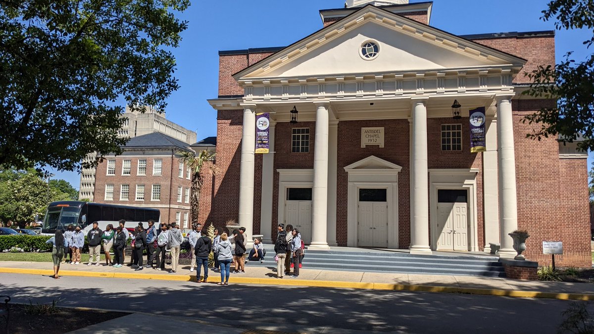 BereaBulldogsMS's tweet photo. ๐8th grade AVID students took a trip down to Columbia, SC to tour Benedict College
๐ฆ They finished the trip with a stop by the Riverbanks Zoo
โค๏ธ These students had an awesome day celebrating their hard work in the AVID program all year
#lovesupportaccountability #workhardbekind https://t.co/YbuhkZhO78