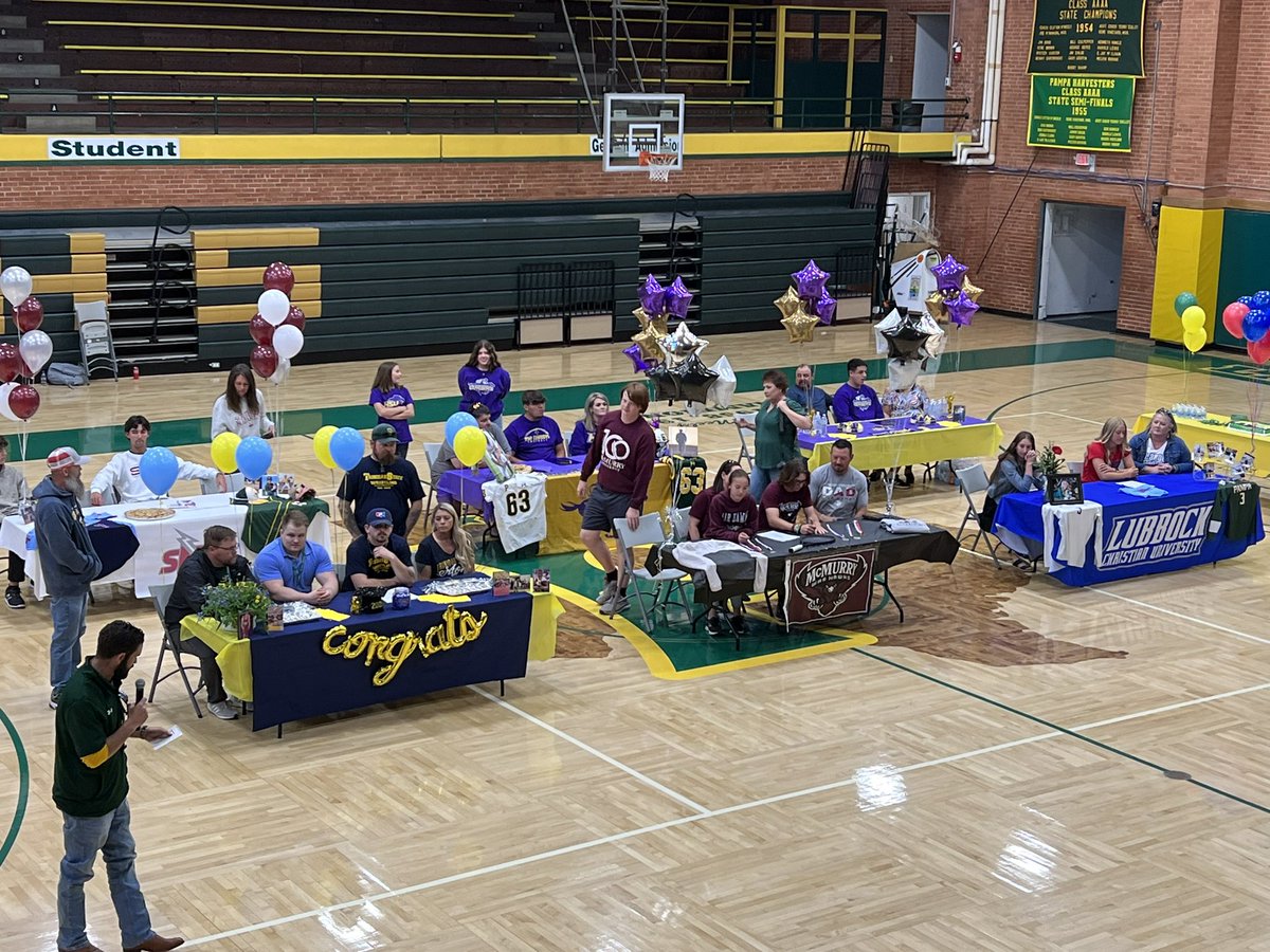 Clay Jones tweet media