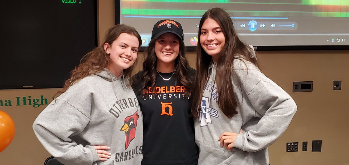 MGVBladybees's tweet photo. Congrats to Kira, Shannon and Makenzie for the commitment to play at the next level. https://t.co/IJ12kY1eHN
