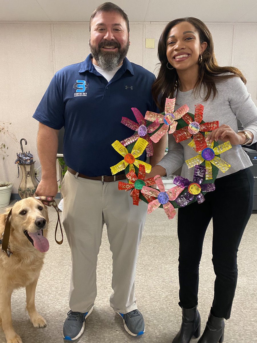 breanarossWBAL's tweet photo. Today I met Mr. B, the principal of Curtis Bay Elementary School. He is a recipient of The Heart of the Schools Award. Mr. B and his students gave us such a warm welcome. It’s easy to see why his hard work is being recognized. See for yourself ahead on @wbaltv11 at 5:55. https://t.co/IjFPtA9AEw