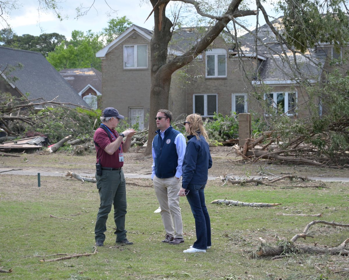 JasonMiyaresVA's tweet photo. Heartbroken for the Virginia Beach community after an EF3 tornado hit last night. 

Today, I toured some of the destruction and spoke with our first responders, homeowners, and others impacted by this tragedy. 

Thank you to @VirginiaBeachFD and @VBRescueEMS for your tireless work through the night ensuring all residents were safe.