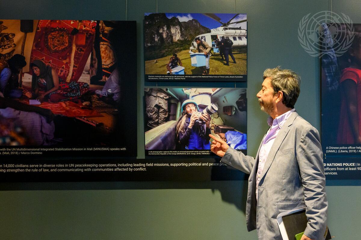 .<a href="/UNPeacekeeping/">UN Peacekeeping</a> launches a photo exhibition at UNHQ to mark its 75th anniversary and honor the service of uniformed and civilian peacekeepers. The exhibit is part of the global campaign “#PeaceBegins with me”.
<a href="/VisitUN/">Visit United Nations</a> 
UN Photo/Loey Felipe