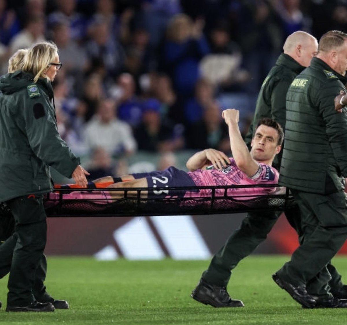 bluekippercom's tweet photo. Best man on the pitch before he got injured. 🎶60 Grand Seamus Coleman🎶 https://t.co/ZelnB3hqRK