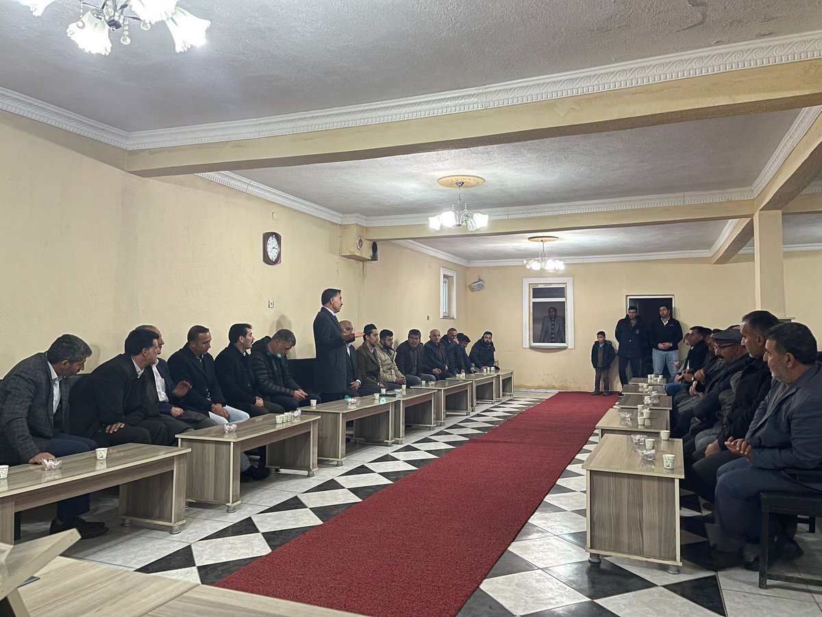 AvAbbasAydin's tweet image. 📌 Hamur Köy Ziyaretleri…

Bu davaya inanmış bir nefer olarak hemşehrilerimizle el ele vererek partimiz ve memleketimiz için çalışmaya devam edeceğiz. 

#Hamur ilçemizin Karaseyda ve 
Seyithan Köylerimizi ziyaret ettik.
#inandığınyoldayürü #AkParti