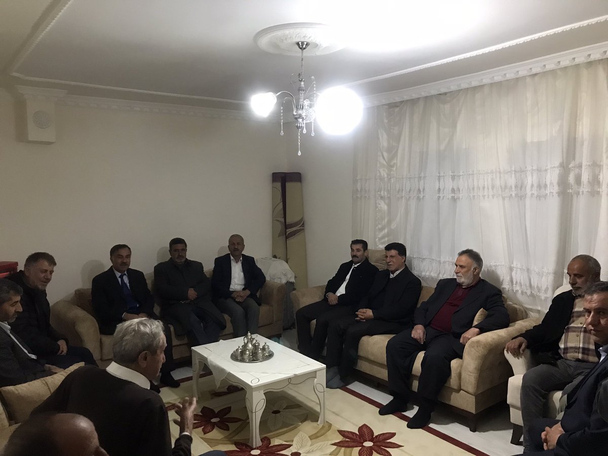 AvAbbasAydin's tweet image. 📌 Hamur Köy Ziyaretleri…

Bu davaya inanmış bir nefer olarak hemşehrilerimizle el ele vererek partimiz ve memleketimiz için çalışmaya devam edeceğiz. 

#Hamur ilçemizin Karaseyda ve 
Seyithan Köylerimizi ziyaret ettik.
#inandığınyoldayürü #AkParti