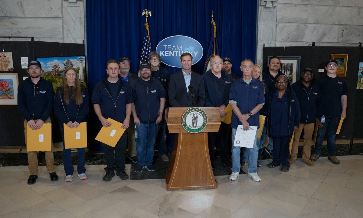 GovAndyBeshear's tweet photo. Our State Capitol is the People's House and it remains welcoming and beautiful thanks to the dedicated maintenance team. These Kentuckians work so hard and lead with kindness, and I was proud to celebrate them and their efforts by making them all Kentucky Colonels. https://t.co/LD1ZLVBjJM