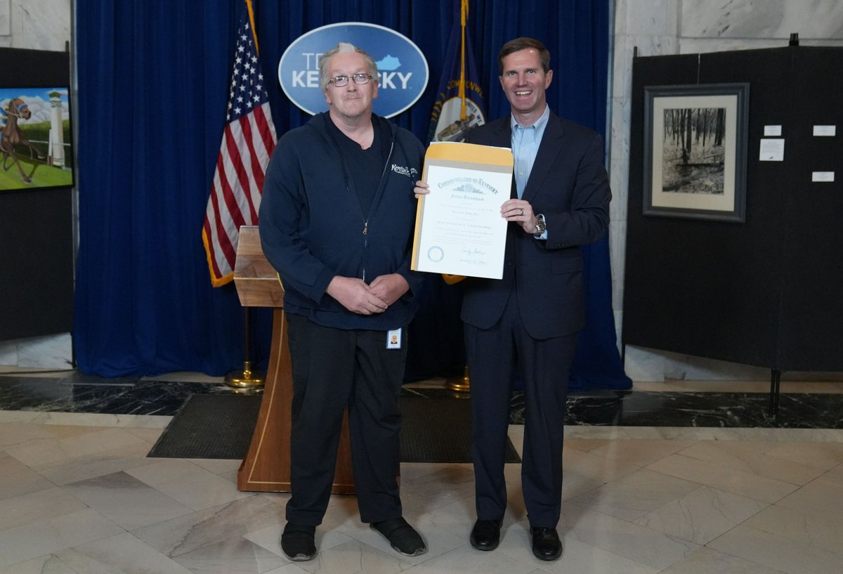 GovAndyBeshear's tweet photo. Our State Capitol is the People's House and it remains welcoming and beautiful thanks to the dedicated maintenance team. These Kentuckians work so hard and lead with kindness, and I was proud to celebrate them and their efforts by making them all Kentucky Colonels. https://t.co/LD1ZLVBjJM