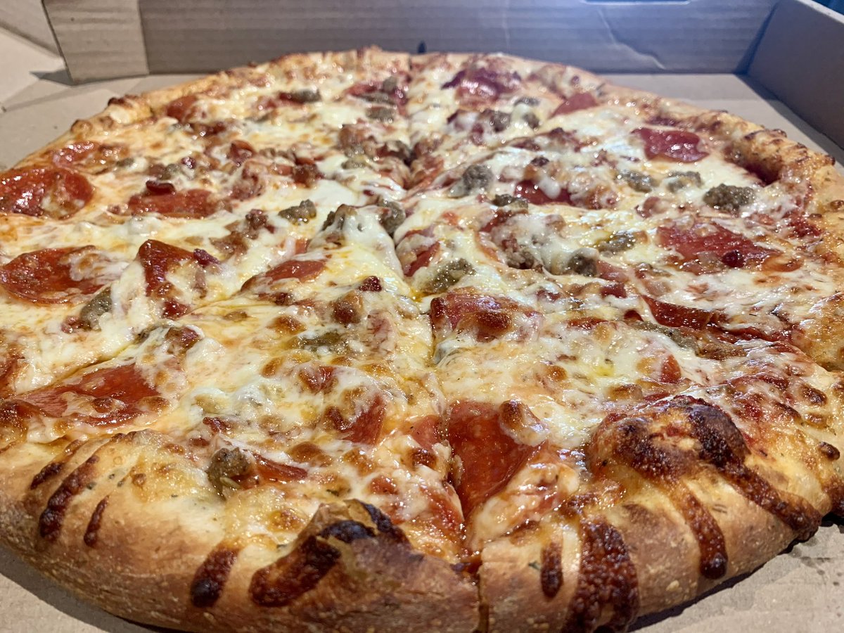 Lucy Blue Pizza 🍕 tweet media