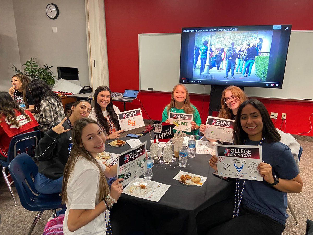 BetterMakeRoom's tweet photo. The future looks bright for the class of 2023 🤩 Happy #CollegeSigningDay to everyone who has committed to the next chapter of their lives!

And if you’re still deciding on where to go, take your time! We’re here to celebrate you all month long 👏 https://t.co/Uma92pYFYv