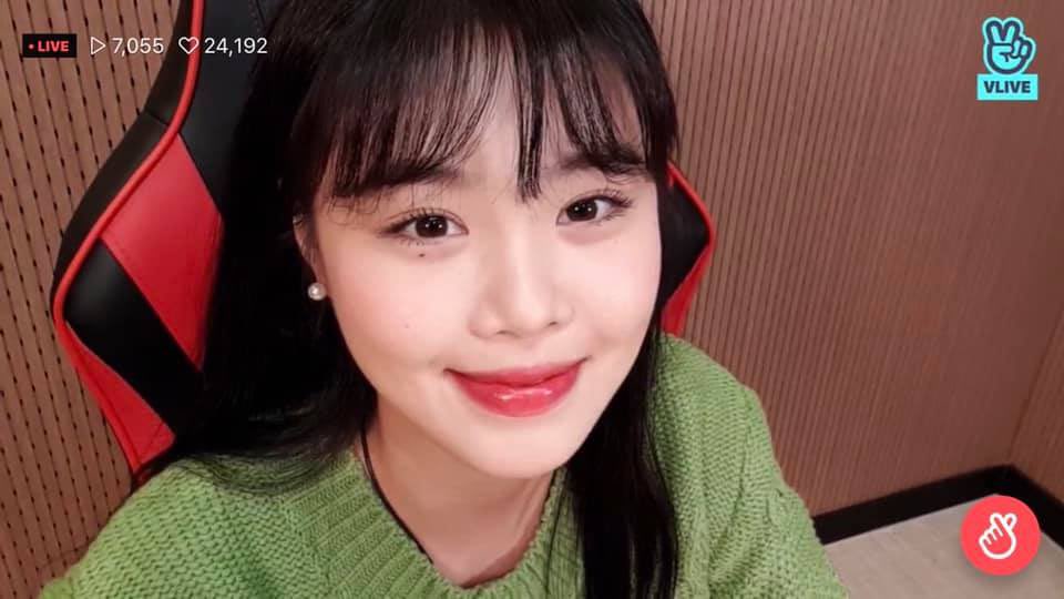 W4vyVap0's tweet photo. Don’t be afraid to say her name! 💜 

Her name is Soojin! She is innocent. 

🍒🦋 https://t.co/AE8UuidAwB
