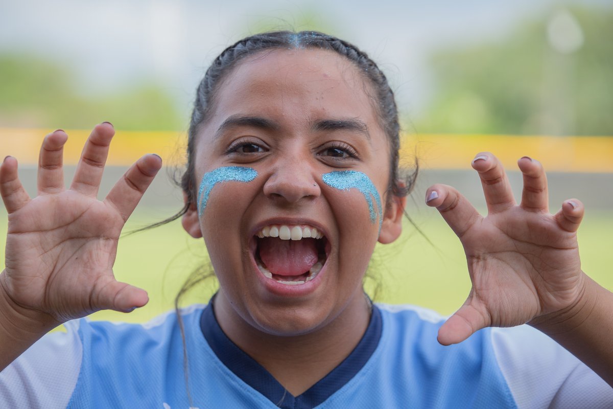 SRHSTancinco's tweet photo. Photos from Senior Night against PHS @SRHSTx_softball 

https://t.co/zOC6s9VZ3M https://t.co/TDiEoZFYiJ