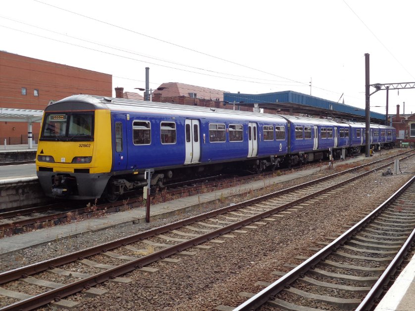 williampgwebb's tweet image. The Class 321s didn't operate outer suburban services in just the East Anglia the Class 321s also operated Electrified commuter services in West Yorkshire operated by Northern until 2020 when they were replaced by Class 331s #Farewell321 #Class321 #Class321Farewell