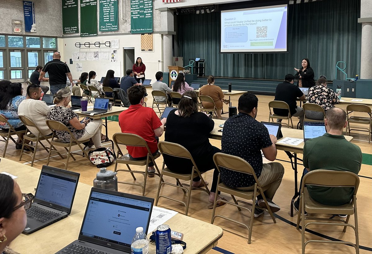 KirkShrum's tweet photo. It’s happening! The very first listening session for our @visaliausd strategic plan is underway! https://t.co/5OwzZmiWx8