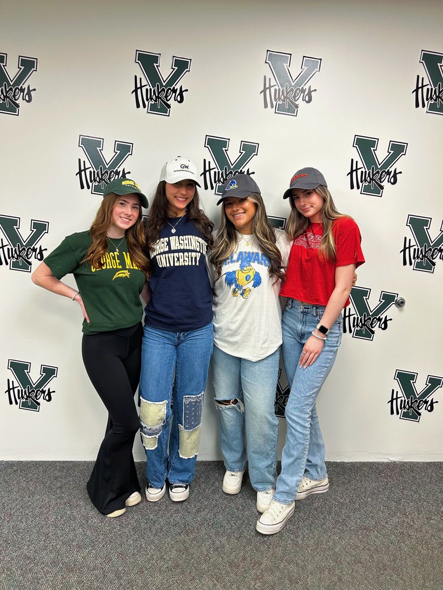 May 1st is @yhs_classof2023 College Shirt Day at YHS. Congrats to all seniors, especially these beauties! 🌽 #NextLevelHuskers #ProcessComplete @YHSNYGuidance @YHSPTSA @YHSDeGennaro