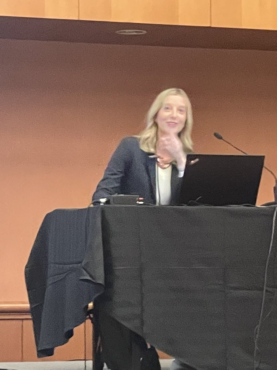 radEology's tweet photo. Dr Jennifer McCarty at the ASNR Young Professional workshop giving awesome tips on how to master powepoint @JMcCartyMD @TheASNR 2023 #powerpointmaster @UTHealthRadRes @UTHradiology @UTHealthHouston https://t.co/Z8WTAtSpGe