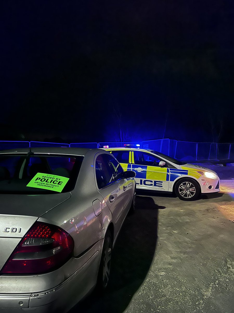 ForestHthPolice's tweet image. This vehicle was seen driving with poor lane discipline along the empty #A11 at #RedLodge / #A14 at #Newmarket
Oh, it was also driving at excess speeds of 100mph!🚔
Driver found to have:
❌ NO Insurance
❌ Front headlight out
❌ X2 Bald tyres
Vehicle seized, driver reported
#1088