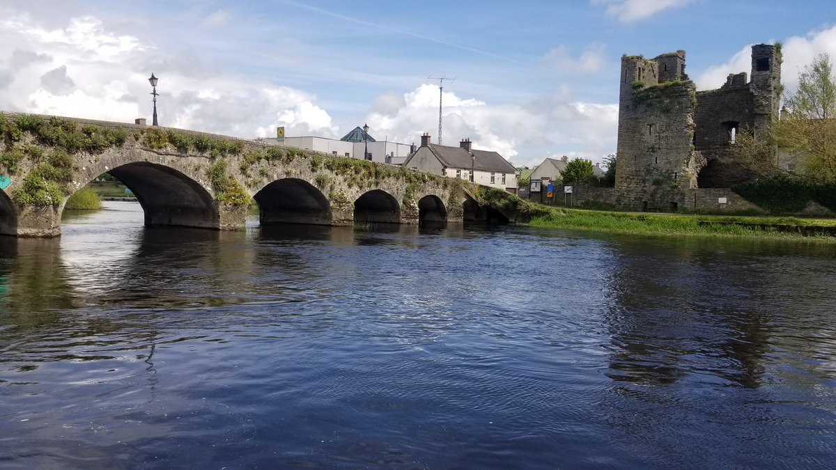 RiversIreland's tweet photo. Mighty River #Barrow, Co. #Carlow in Leighlinbridge. Beautiful spot๐๐ฆ
And how did you spend bank holiday weekend? Any river walks, activities?๐ฃ๐ง๐ฆข๐โโ๏ธ๐ดโโ๏ธ
#irishrivers https://t.co/AMGkavDFHN
