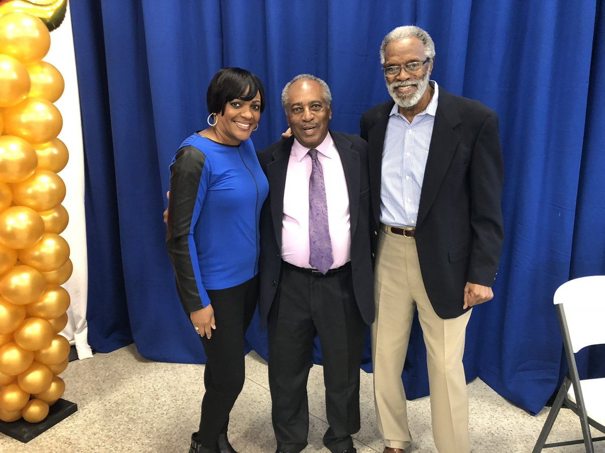 WSAVTinaTS's tweet photo. Rest well Track and Field Olympic Legend Ralph Boston. Ralph passed away Sunday. Representing our Alma Mater @TSUedu, Ralph won three Olympic medals, including a gold medal at the 1960 Rome Games. The last time I saw him was Homecoming 2018. 🕊️
#RalphBoston #Olympiclegend https://t.co/uU21asSez9