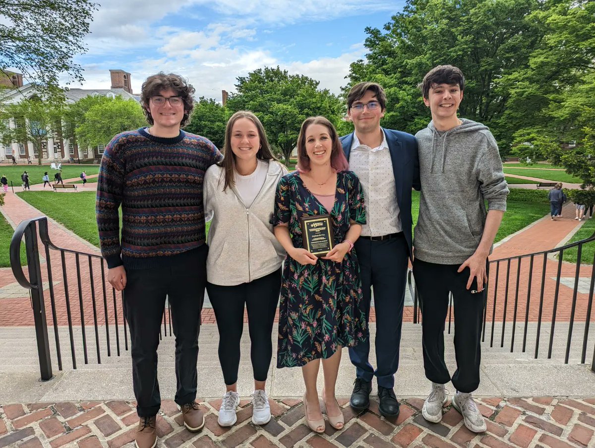 PhDeVito's tweet photo. I had the honor today of receiving the UD Faculty Excellence in Teaching Award! This is UD's highest honor in teaching. A huge thank you to all my students who nominated me (@clyncher34!) And a big congratulations to @lauren_genova who also won! 💙💛💙💛💙💛 https://t.co/7zHWMa9e1U