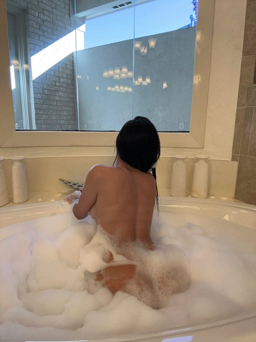 🛁 https://t.co/ur0SfP30eg